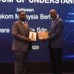 (L-R) Umapathy Sivan, CIO Telekom Berhad, Devan Parinpanayagam Country Manager VMware Malaysia